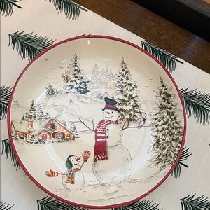Retired Williams Sonoma Snowman Pattern 8 1/4 inch Pasta Bowl